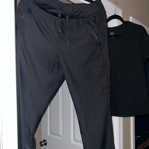 Med Couture scrub set